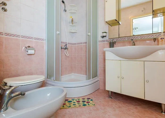 卡里阿公寓酒店 *