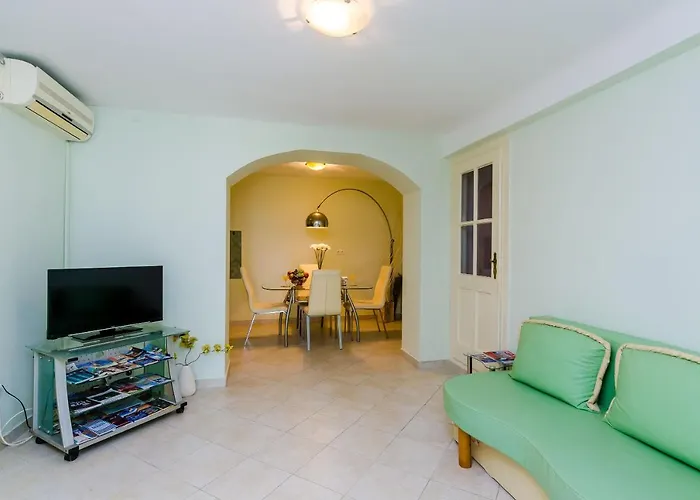 卡里阿公寓酒店